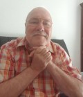 Rencontre Homme : Alain, 74 ans à France  Louviers